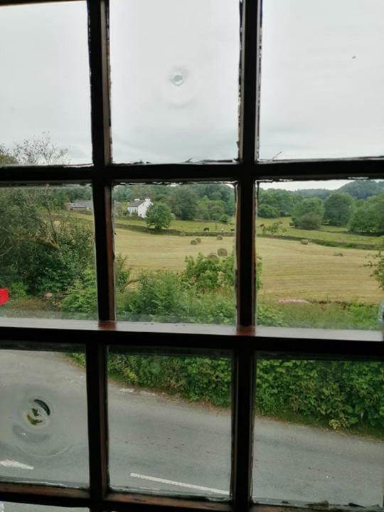 The Brown Horse Inn Winster  Exterior foto